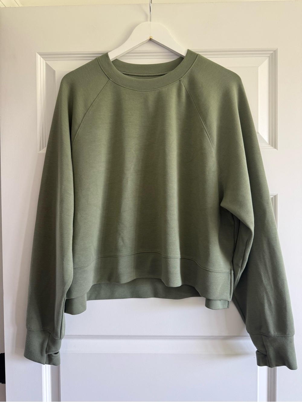 OFFLINE by Aerie Olive Green Raglan Cropped Sweatshirt Side Slit